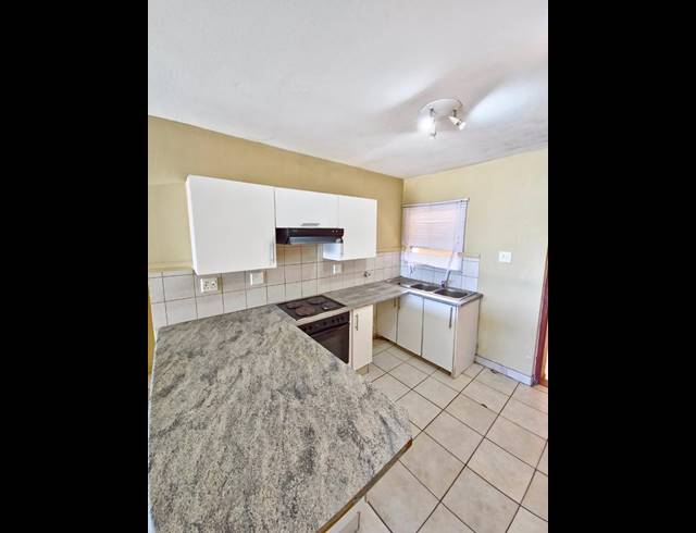 2 BEDROOM PROPERTY TO RENT IN WARNER BEACH